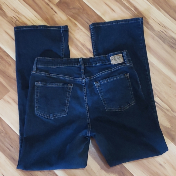 Signature by Levi Strauss at waist bootcut dark wash denim jeans Size 14 - Picture 4 of 8